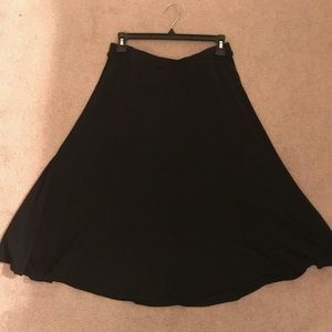 Midi black skirt
